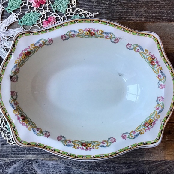 VTG Johnson Bros. Serving Bowl - Picture 2 of 6